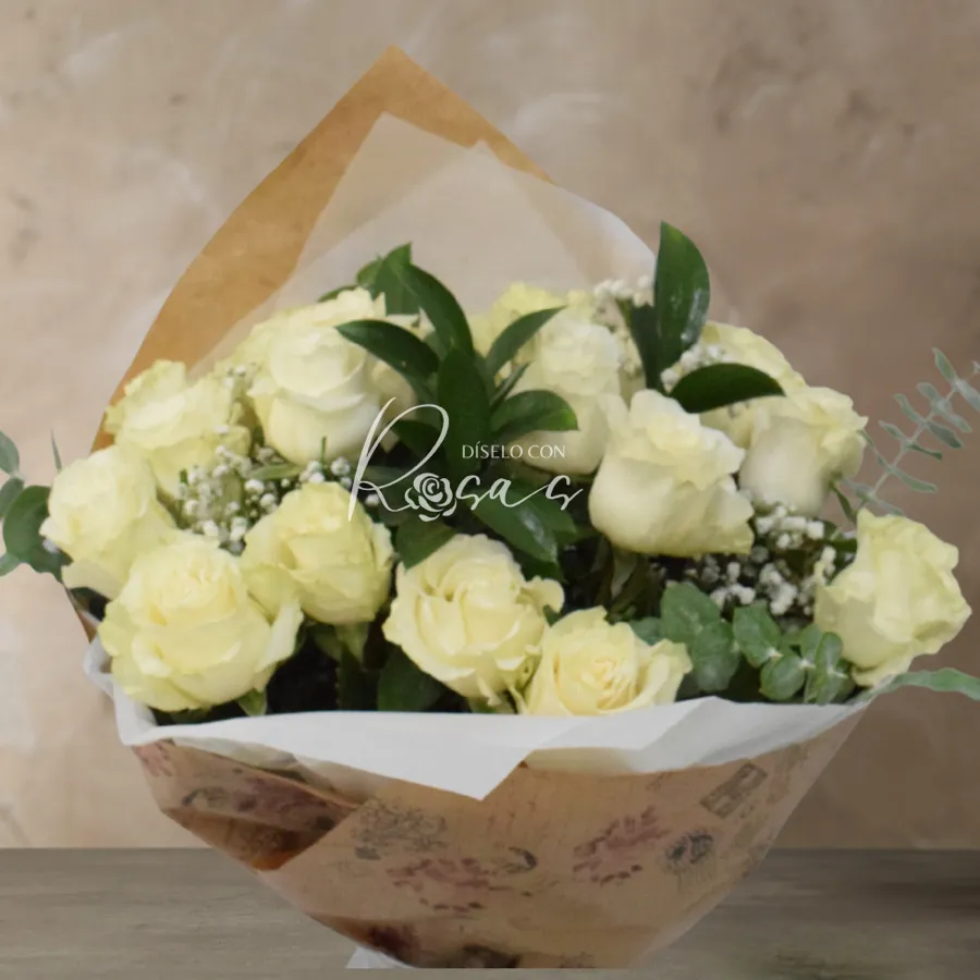 18 ROSAS BLANCAS 3 Rosas Blancas - Imagen 1